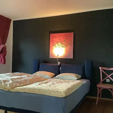 Charmantes Mit Garten Und Traumhaftem Fernblick