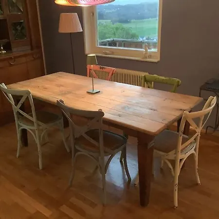 別荘 Charmantes Mit Garten Und Traumhaftem Fernblick